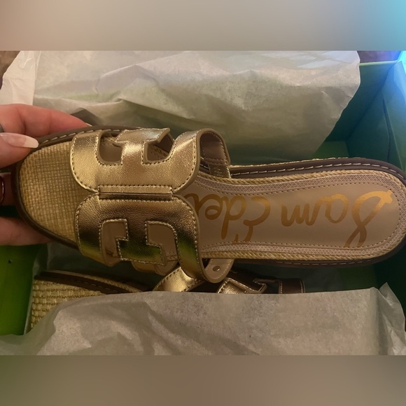 Sam Edelman Laine Gold Platform Wedge Sandal – Leather Logo Straps size 7 - Picture 5 of 8